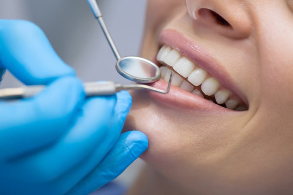 Dentiste dent blanche